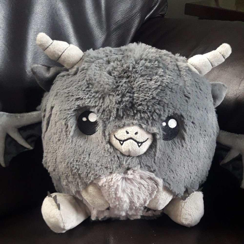 NWOT LIMITED EDITION Gargoyle Squishable